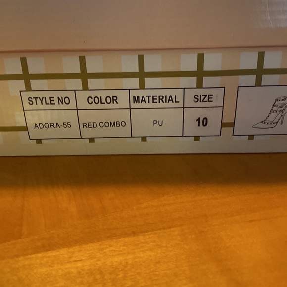 Fashion Designed Pumps/Heels - Picture 5 of 5